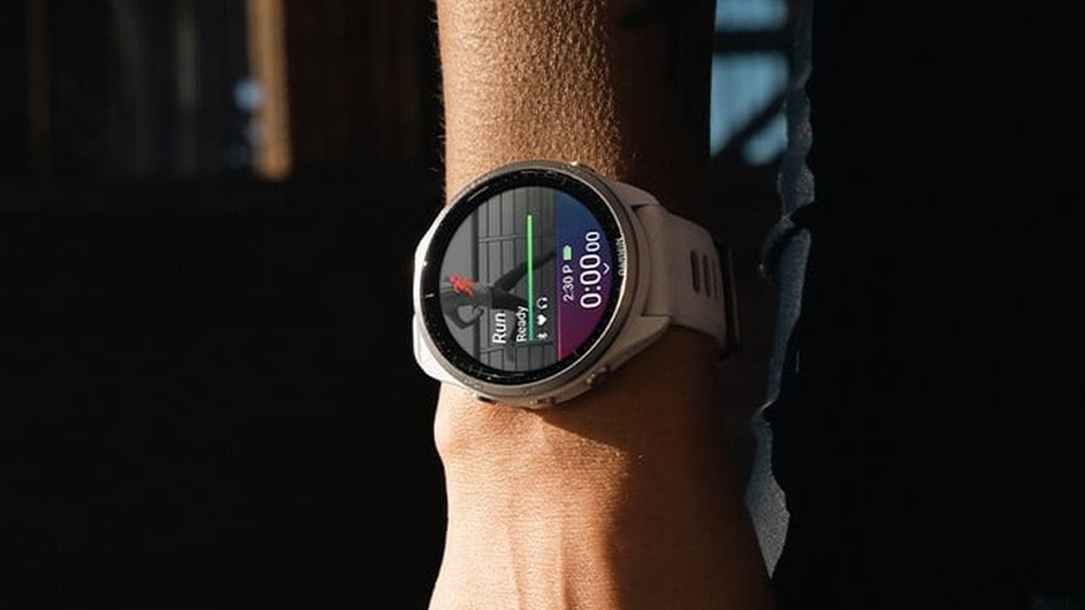Garmin Forerunner 975 LTE: o flagship de corrida com conectividade celular